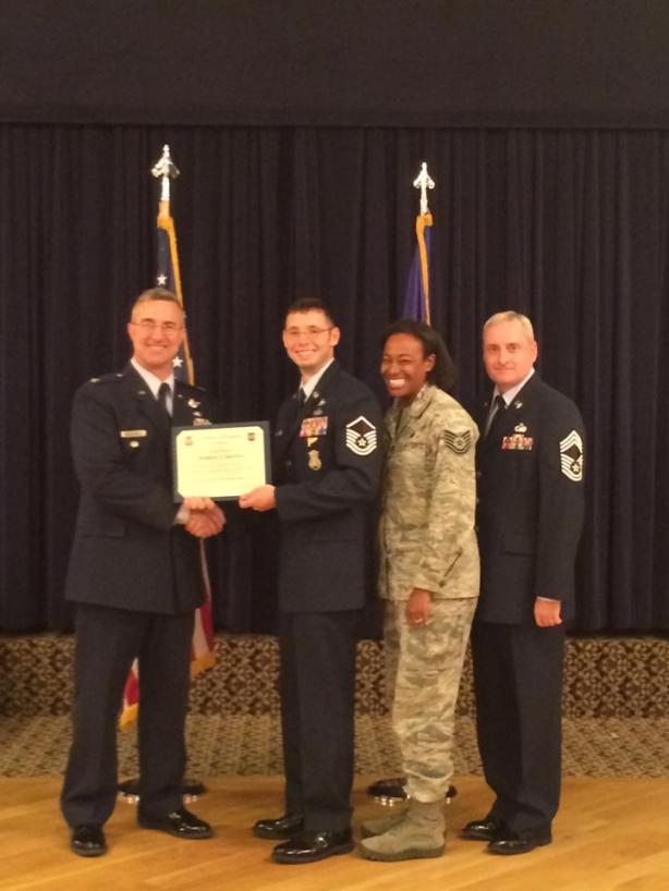 10246345_777191772306036_6915928717291306638_n